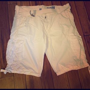 PET 94 MO ESPM Clothjng Co.